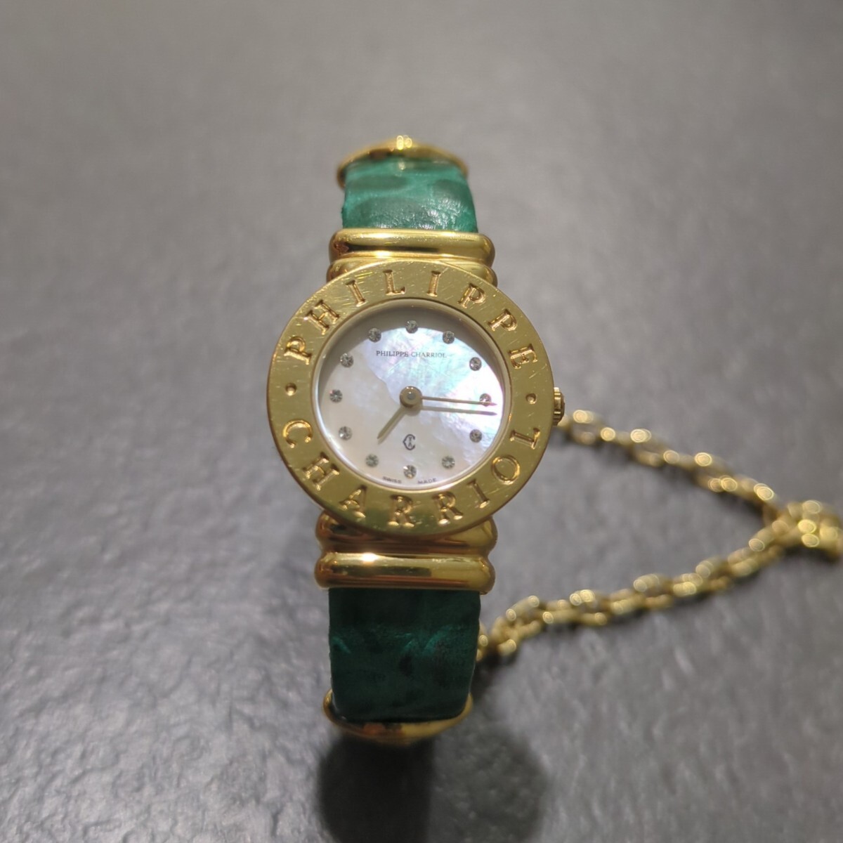  прекрасный товар работа товар PHILIPPE CHARRIOL Philip Charriol солнечный Toro pe наручные часы Gold зеленый женский кварц ракушка циферблат 