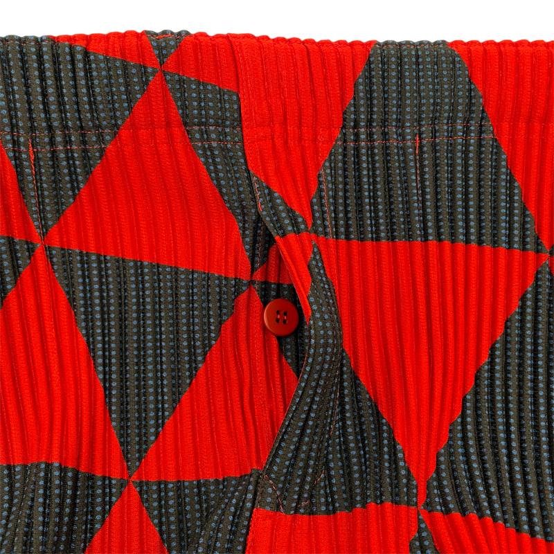 ISSEY MIYAKE Issey Miyake Homme plise setup black / red pleat men's used A[. shop pawnshop A2276]