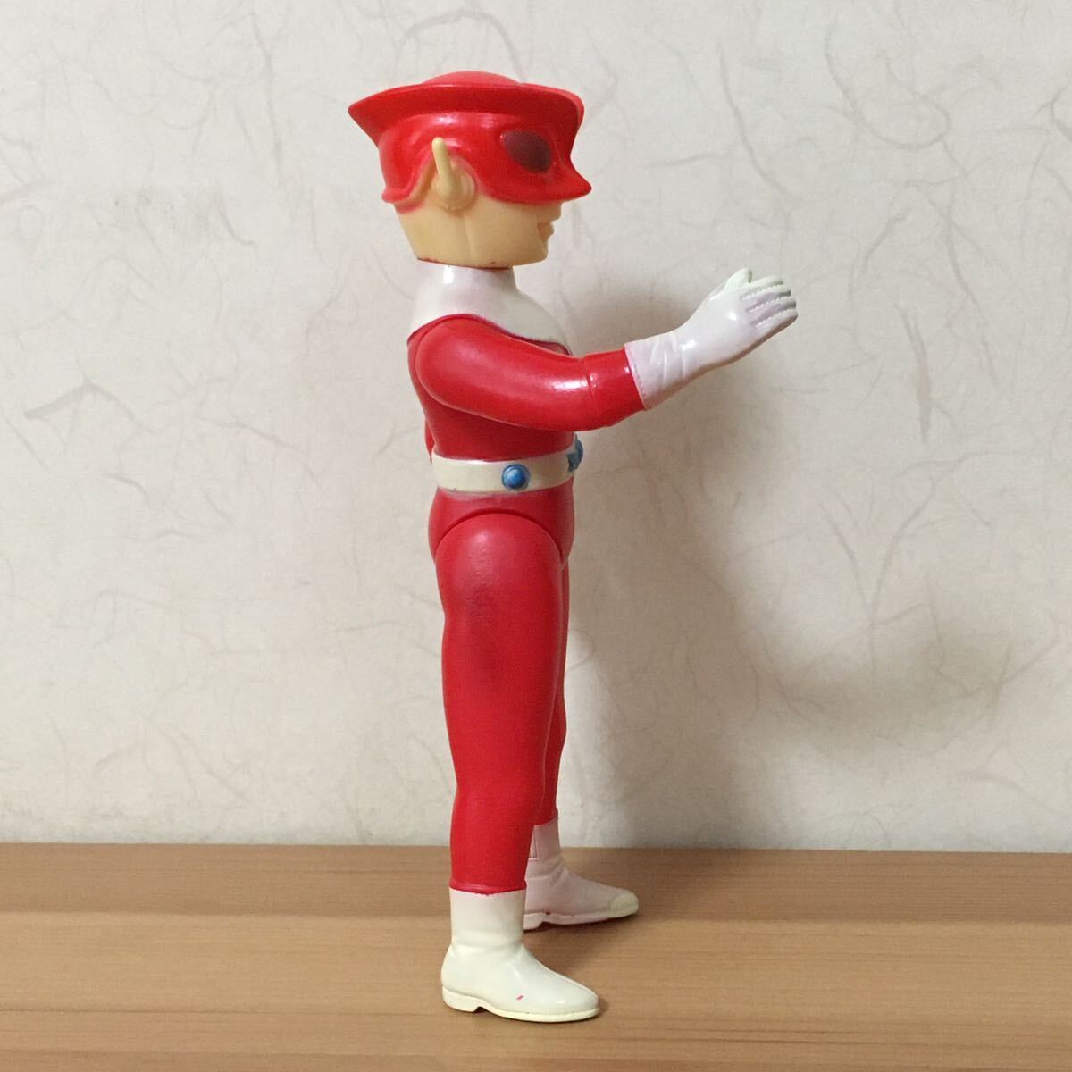 [1 иен ~] подлинная вещь *bruma.k красный man ( общая длина примерно 14cm) soft винил кукла * Showa Retro иен . Pro sofvi *K-6.B3B.-01