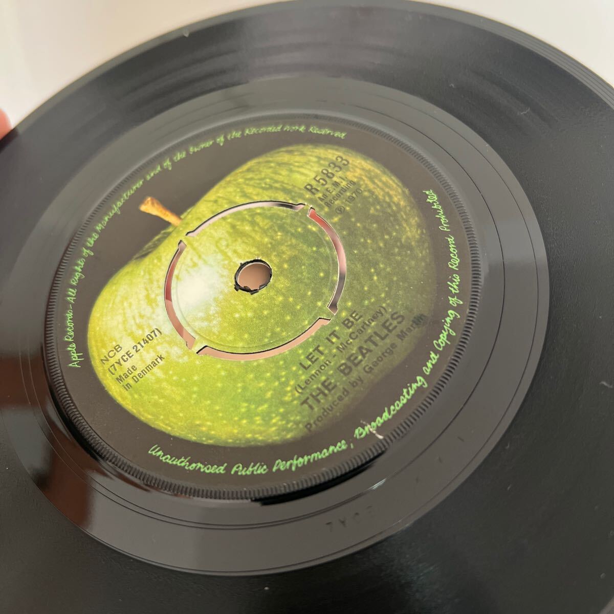  height sound quality Denmark record UK the first times same modification mato1U BEATLES LET IT BE Beatles let ito Be EP 7 -inch single record Denmark R5833