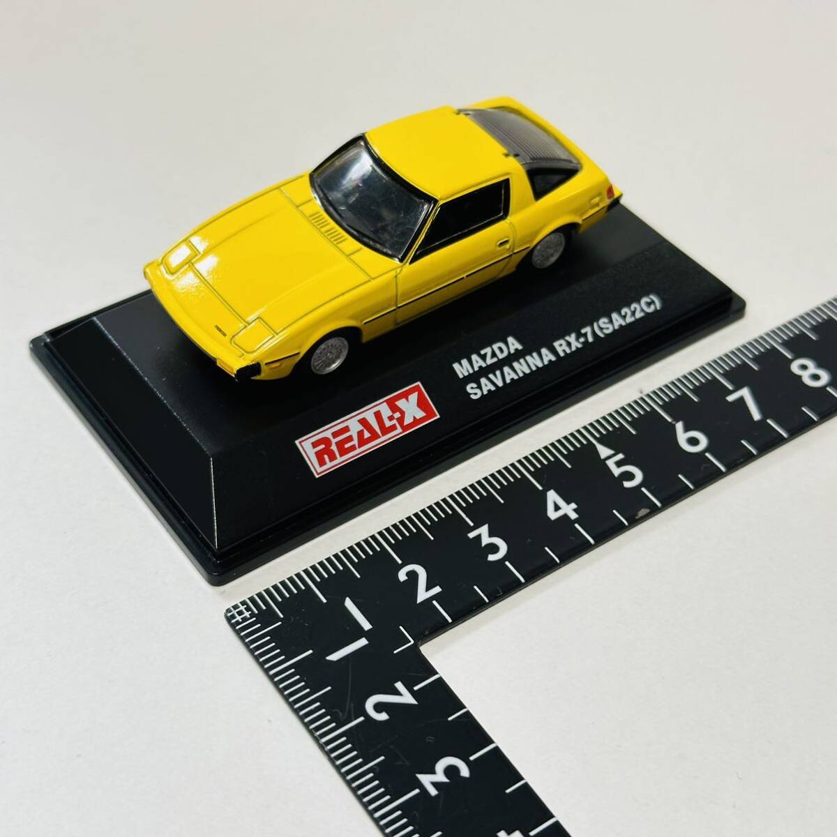 ヨーデル REAL-X マツダロータリーヒストリーズコレクション 1/72SCALE / サバンナ RX-7 (SA22C) イエロー_画像6