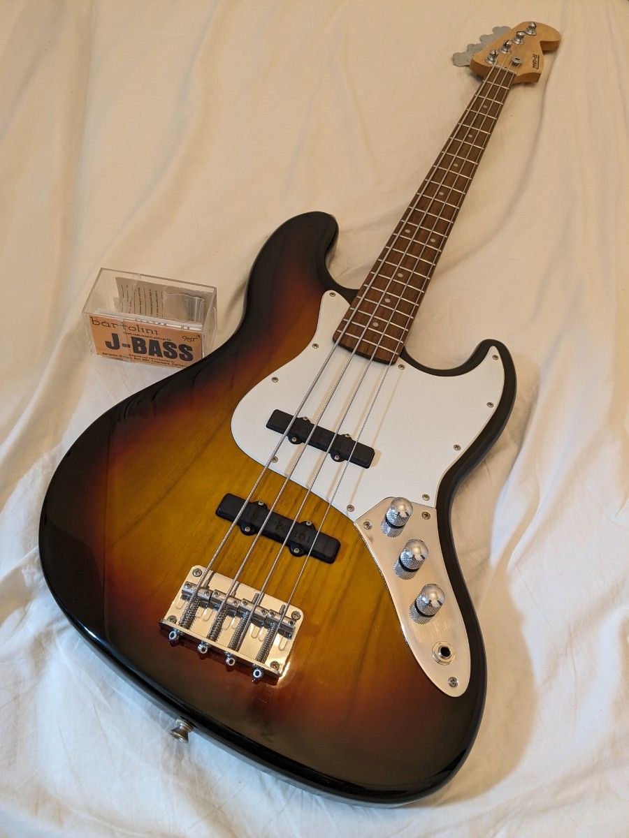 Modified Jazz Bass with Baltolini 9ST JB