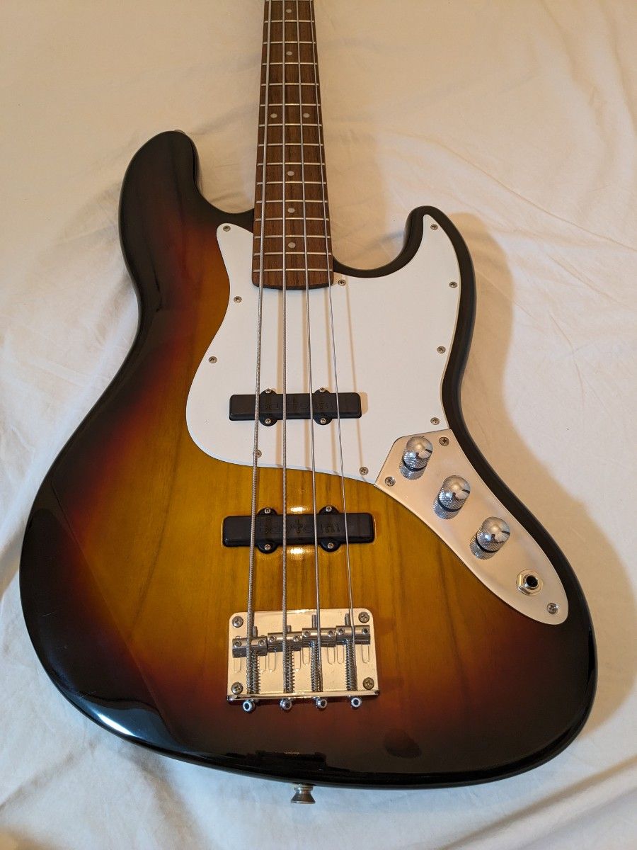 Modified Jazz Bass with Baltolini 9ST JB