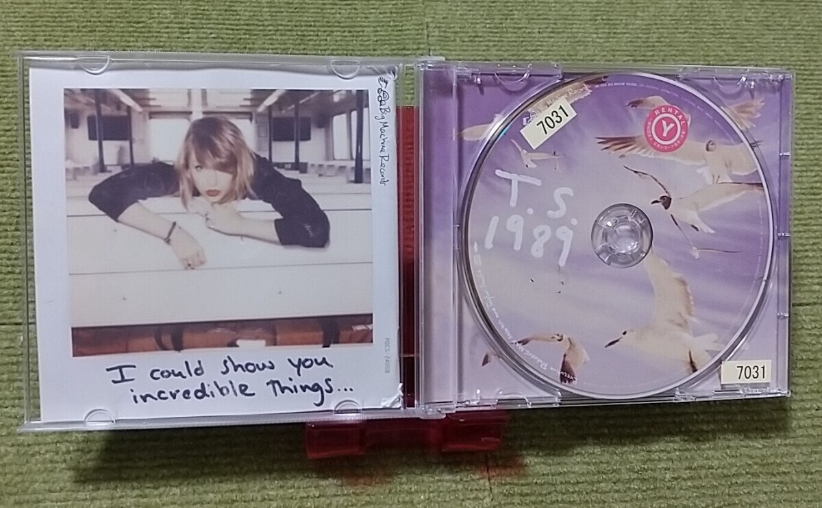 【名盤！】TAYLOR SWIFT テイラー・スウィフト 1989 CDアルバム BLANK SPACE STYLE SHAKE IT OFF BAD BLOOD CLEAN THIS LOVE best ベスト_画像2