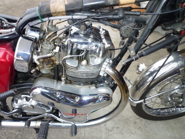  Kawasaki W1S (650cc)