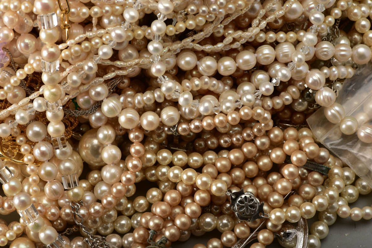 真珠アクセサリー 貝パール・淡水パール・アコヤ真珠・イミテーションパール・ネックレス・ブローチ・まとめ売り約9.5kg/M110302の画像4