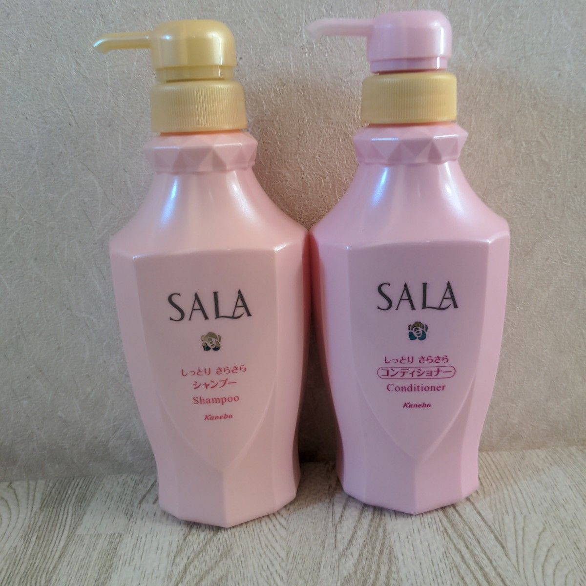 SALA シャンプー  コンディショナーしっとりさらさら （スウィートローズの香り）ポンプ 400ml