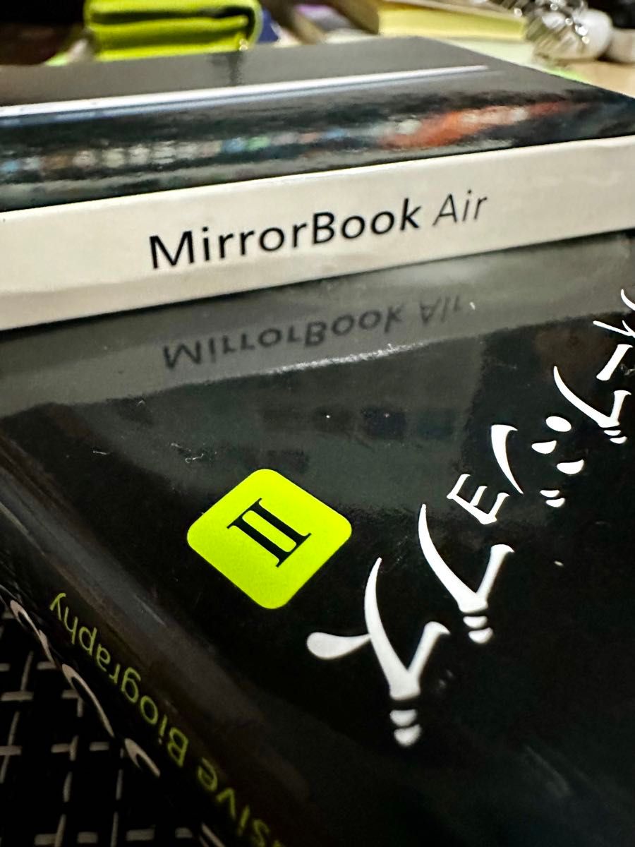 希少レア！MacBook Air Mirrorbook Air 未使用　スタイリッシュコンパクトミラー　手鏡　