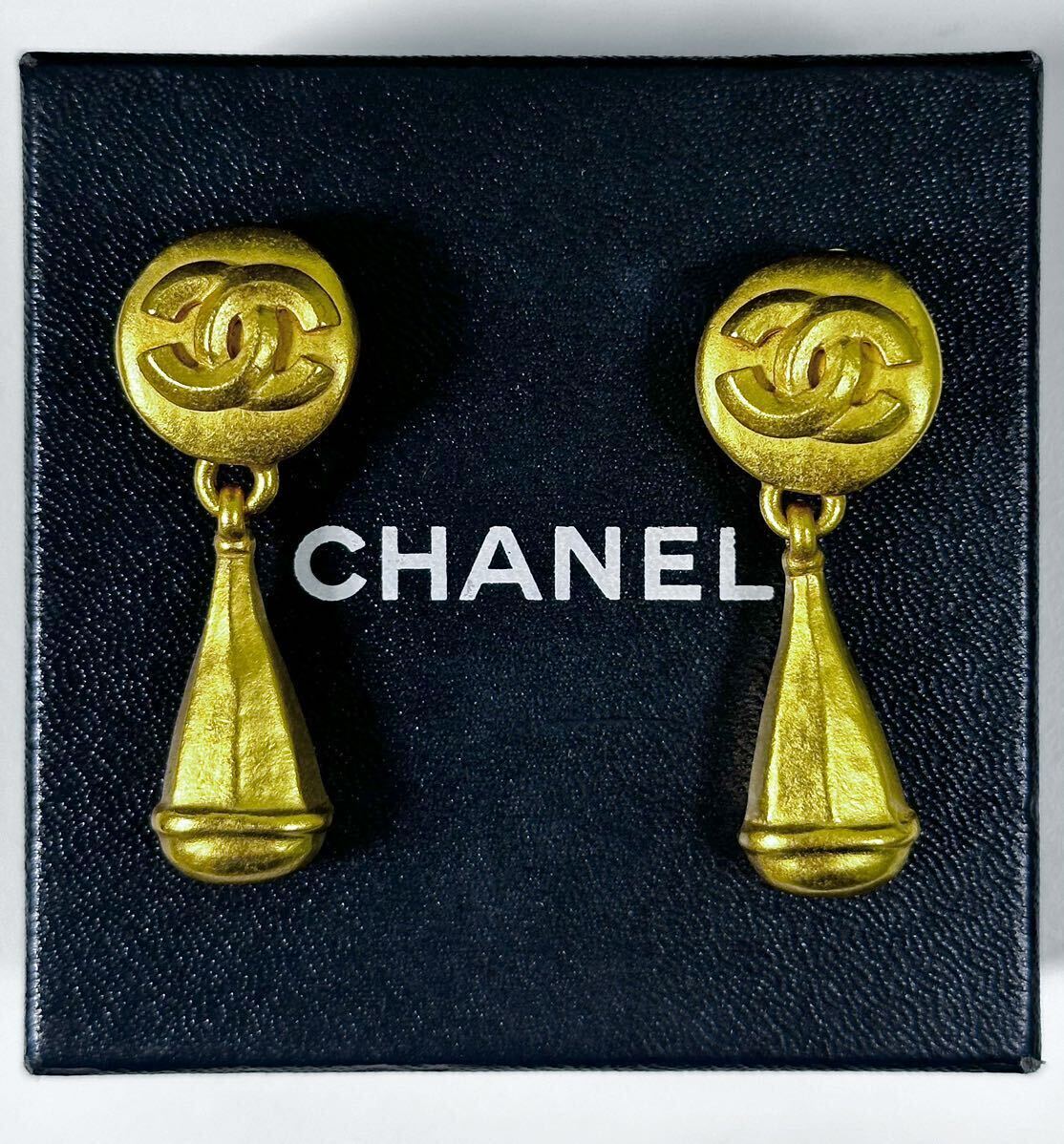 1円〜 ◆ シャネル CHANEL イヤリング 96P / ココマーク ヴィンテージ ゴールドカラー / レディース アクセサリー / 箱付 【本物保証】_画像1