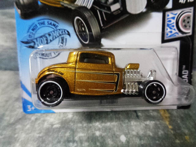 HotWheels ‘32 FORD 　ホットウィール 1932 フォード 　アメグラ 　ゴールド　　　///(061)_画像2