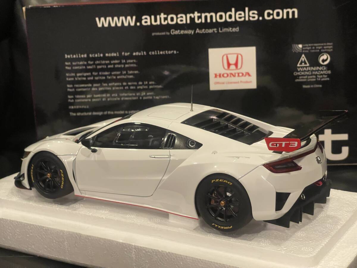 AUTOart 1/18 ホンダ NSX GT3 2018 （ホワイト）＊開閉無　81898_画像3