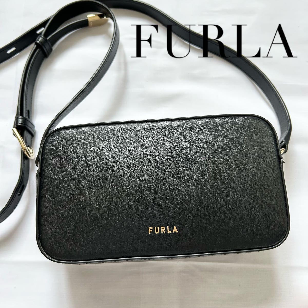 ■極美品■FURLA ショルダーバッグ　現行　レザー　黒　ブラック　ポシェット