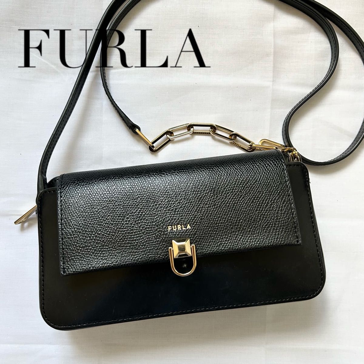 極美品 FURLA ショルダーバッグ 現行 レザー 黒 ブラック 極美品 FURLA ショルダーバッグ 現行 レザー 黒 ブラック