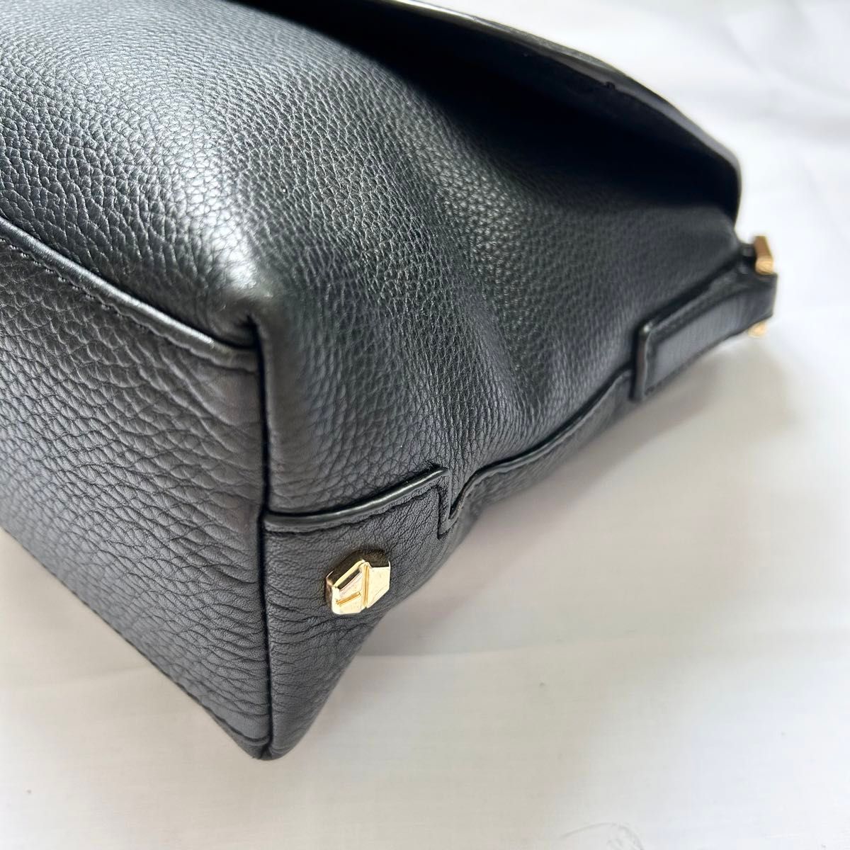 極美品 入手困難 トリーバーチ ショルダーバッグ 黒 レザー 極美品 入手困難 トリーバーチ ショルダーバッグ 黒 レザー