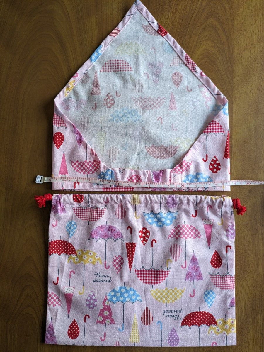 子供エプロン 三角きん 巾着袋3点セット　130前後　ハンドメイド　入園入学準備　ピンク傘柄