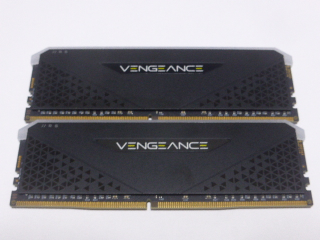  память настольный память CORSAIR VENGEANCE RGB RS DDR4-3200 PC4-25600 32GBx2 листов всего 64GB CMG64GX4M2E3200C16 пуск подтверждено. 