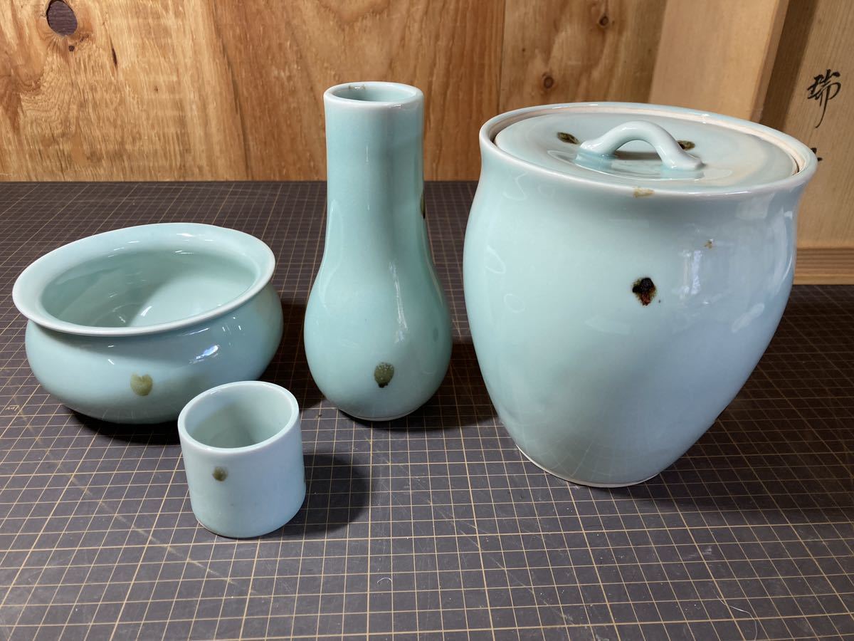 [A8819P007] jump celadon .... tea utensils ceramics tea ceremony water jar ... water cover . also box tea seat 