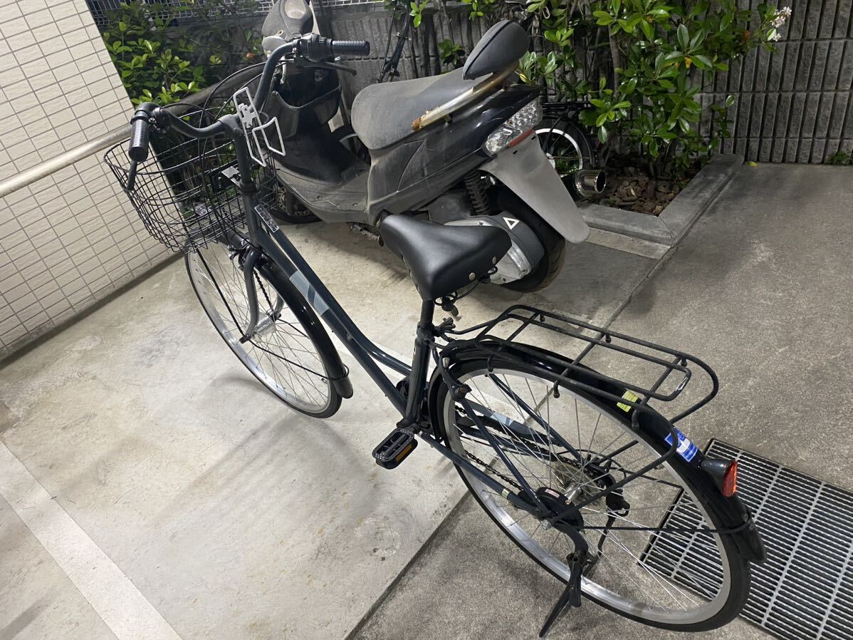 【直接引き取りのみ】自転車　ママチャリ　6速　27インチ　グレー　LEDオートライト　鍵有り　ジャンク_画像2