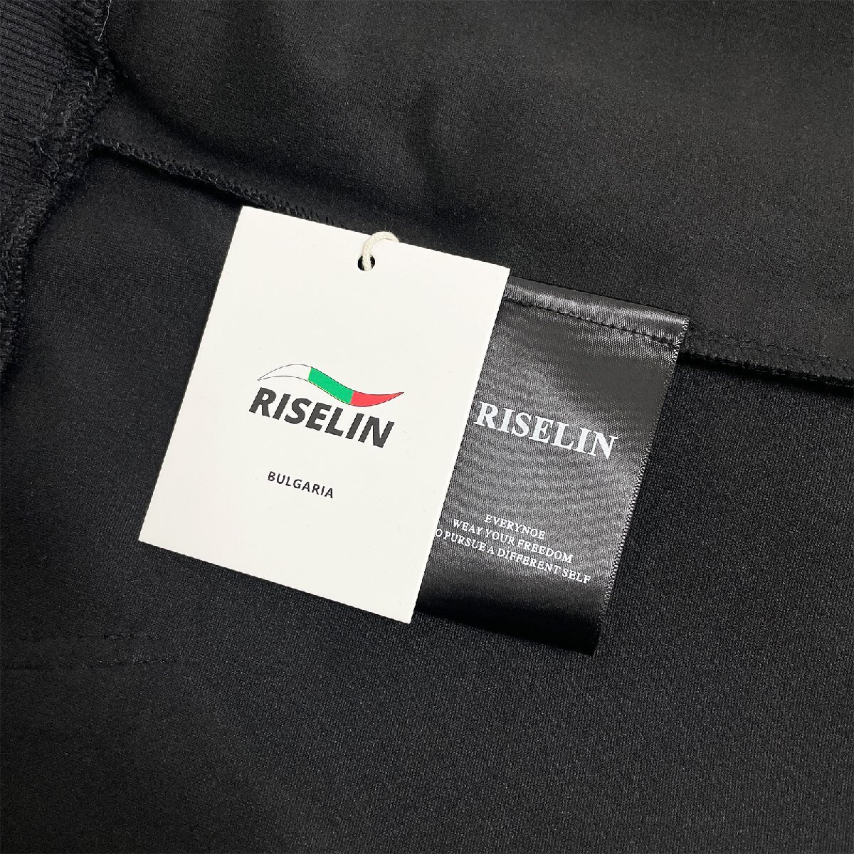  piece . Europe made * regular price 4 ten thousand * BVLGARY a departure *RISELIN Parker soft comfortable pull over tops simple Street usually put on 2XL/52