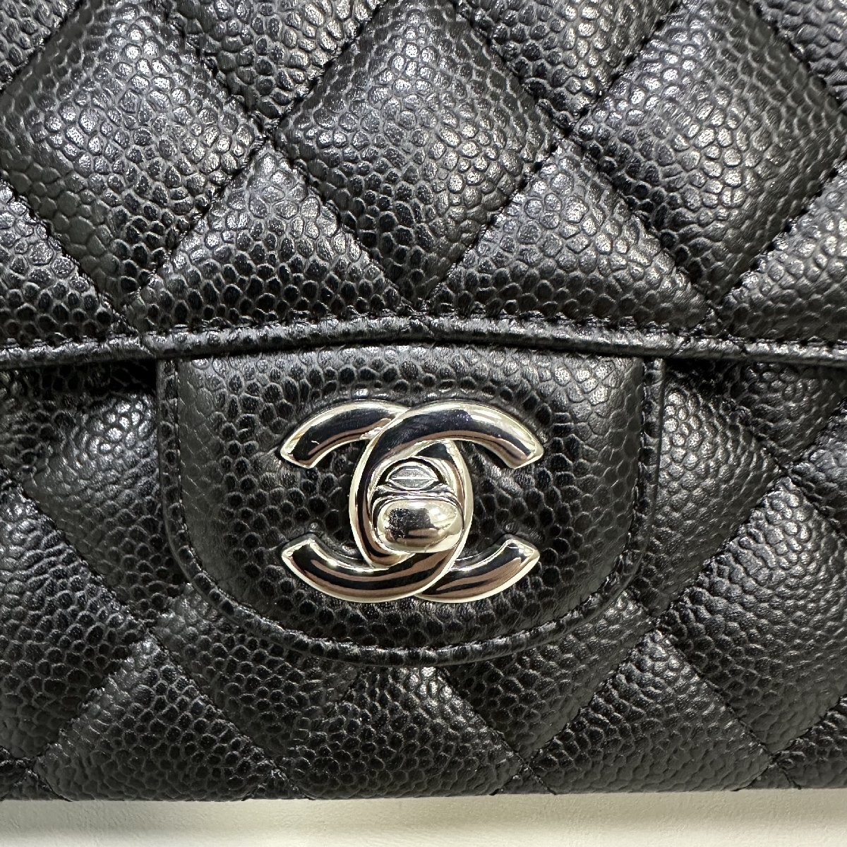 新品同様◆CHANEL シャネル◆A01112 キャビアスキン ダブルフラップマトラッセ ハンド チェーンショルダーバッグ シルバー金具 レディースの画像6