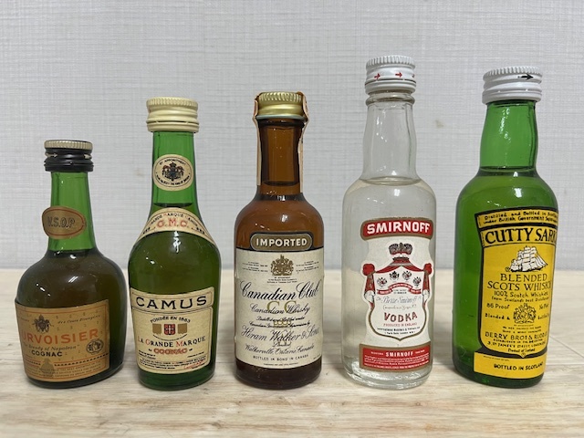  не . штекер SUNTORY др. суммировать Mini бутылка ликер виски водка бренди старый sake U659