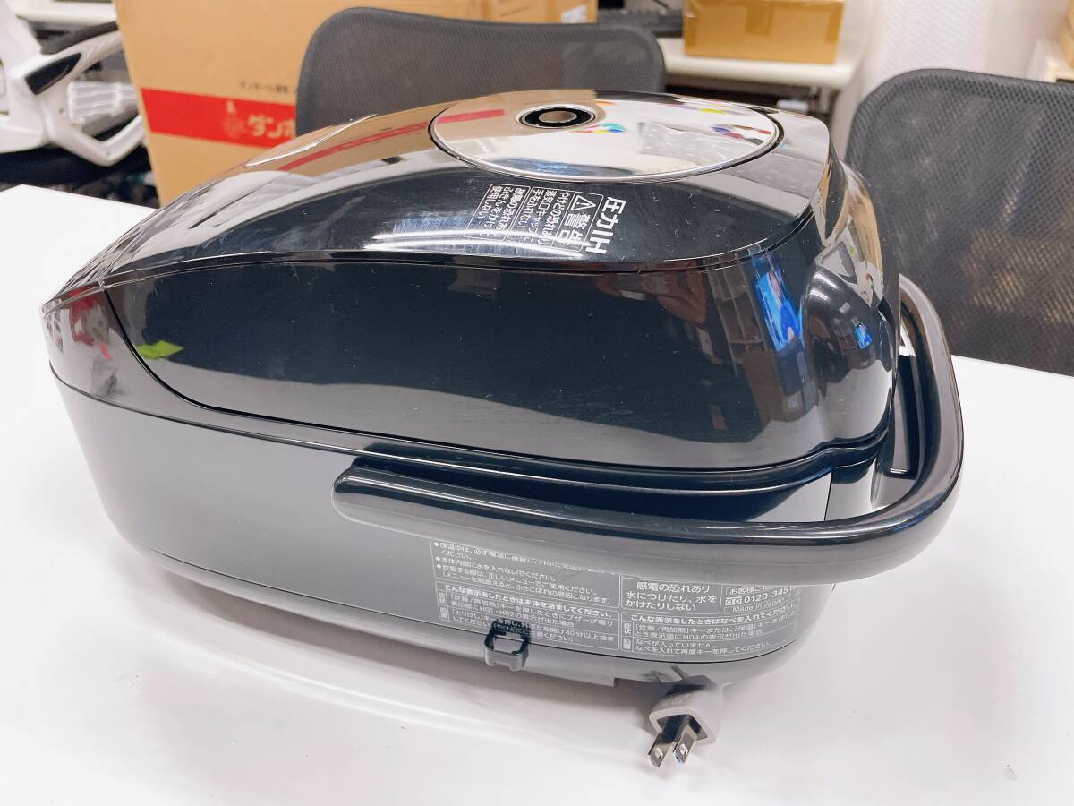 NP-BK10 BA 象印 ZOJIRUSHI 圧力IH炊飯ジャー 炊飯器 (5.5合炊き)　2020年製 通電確認済み 動作品　中古（ス092）_画像3