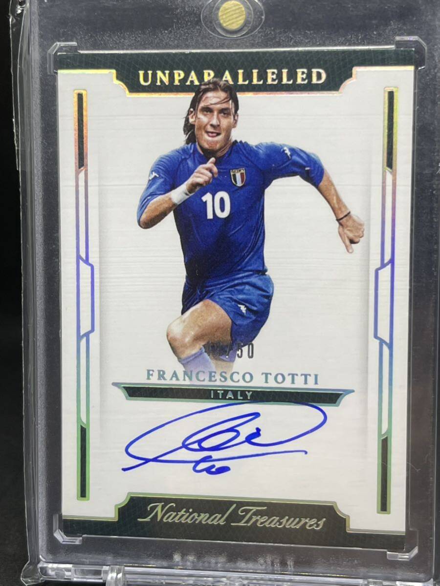 ★トッティ Francesco Totti PANINI national treasures soccer unparalleled on card Auto★イタリア代表 ローマ 直書き オート_画像1