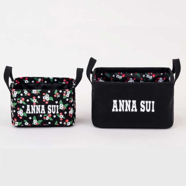 + 300 Anna Sui cherry. Inte rear box postage 510 jpy 