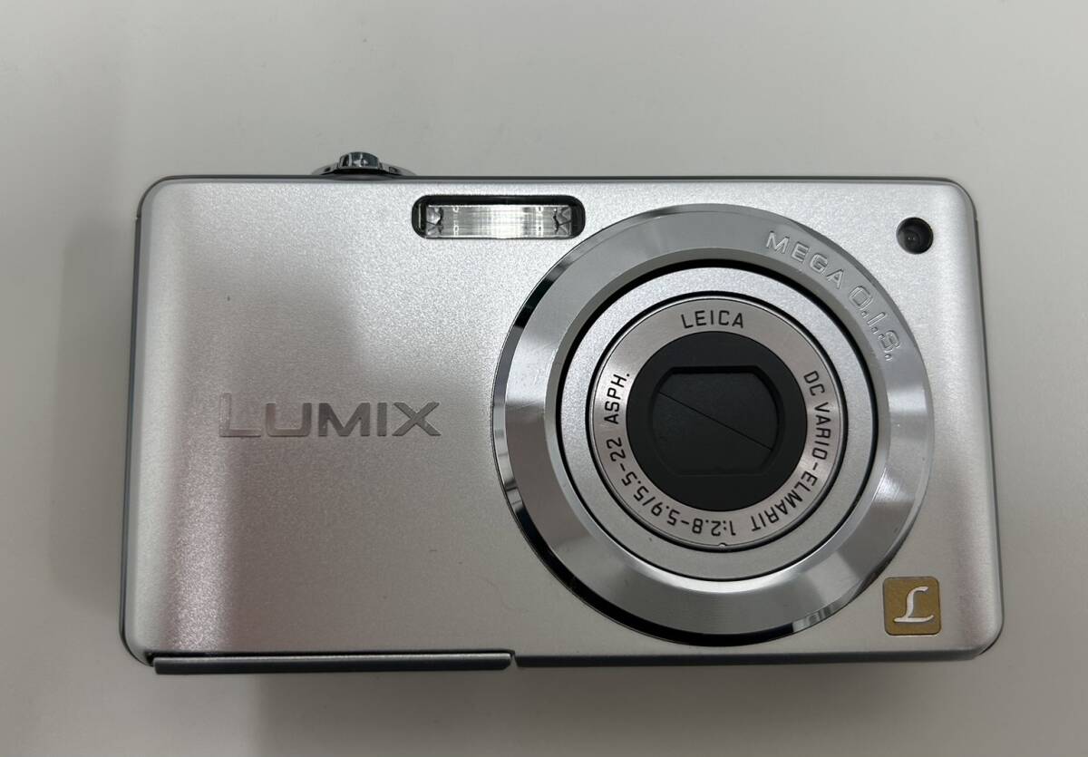 パナソニック Panasonic LUMIX DMC-FS6 バッテリー付き コンパクトデジタルカメラ デジカメ カメラ 動作未確認_画像1