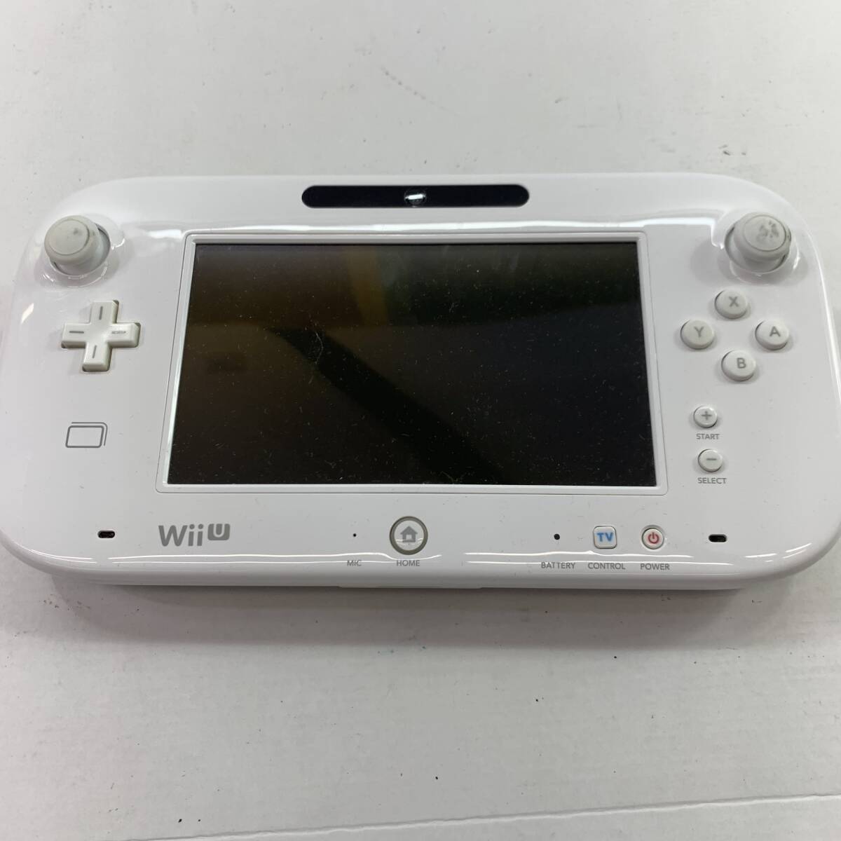 (27041)▲【1円～】WiiU 本体 / 動作確認済み shiro 32GB プレミアムセット 欠品あり / ゲームパッドに汚れあり 中古品_画像5