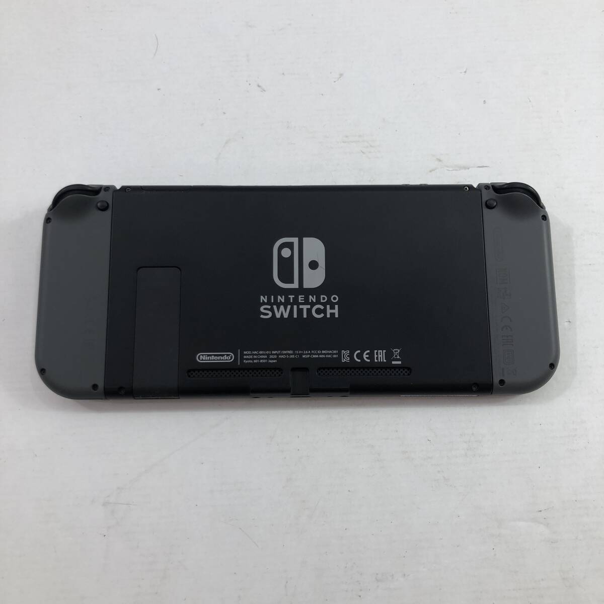 (27072)▲【1円～】Nintendo Switch 新型 グレー 本体のみ / 動作確認済み 任天堂 HAC-001(-01) 現状品_画像4