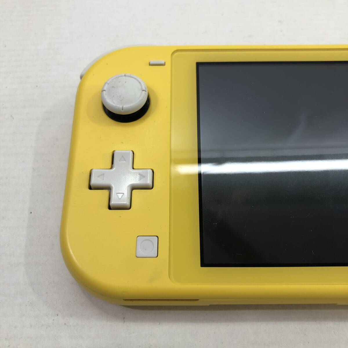 (27077)^[1 jpy ~]Nintendo Switch Lite yellow body only / operation verification ending nintendo HDH-001 present condition goods 