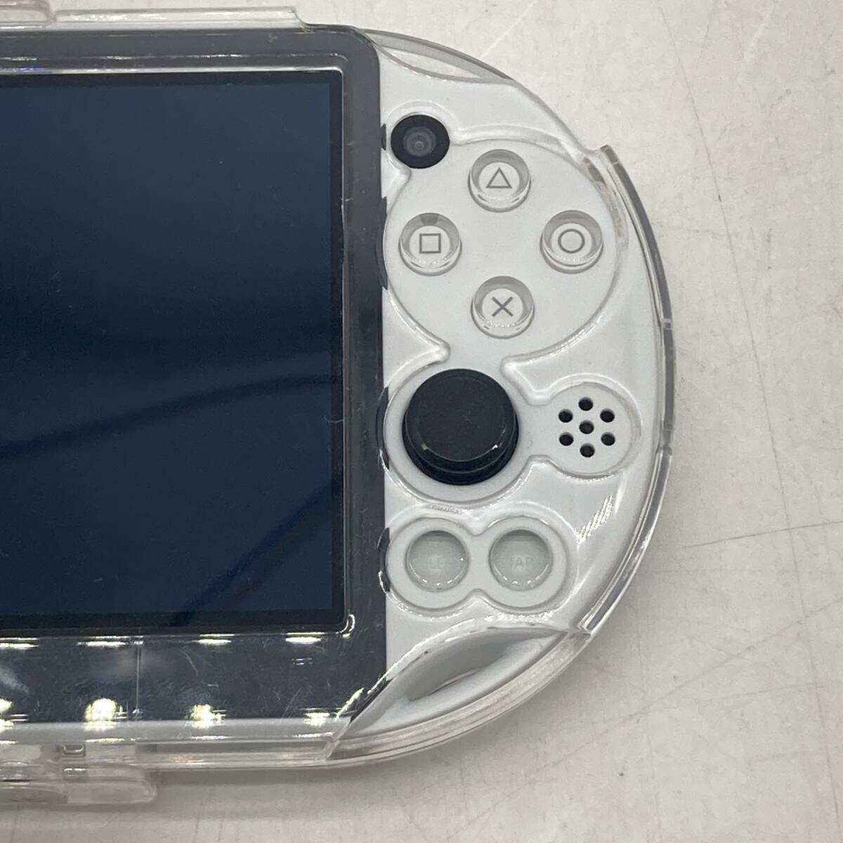 (26909) ■SONY PS Vita 本体のみ PCH-2000 ホワイト　※ケース付き、付属品無し、基本動作確認済、外箱無し　中古品_画像5