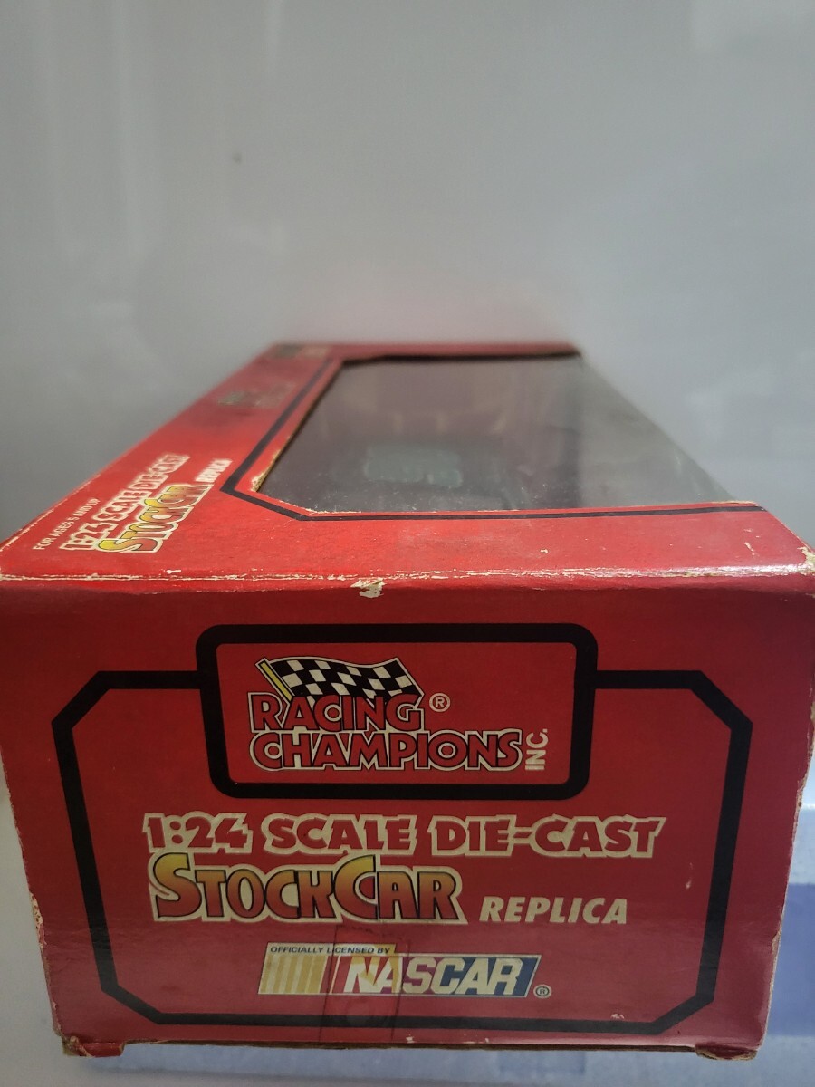 絶版ミニカー レーシングチャンピオン RACING CHAMPIONS NASCAR 1/24 STOCKCARREPLICA 1995 ストックカーミニカー フォードサンダーバード_画像2