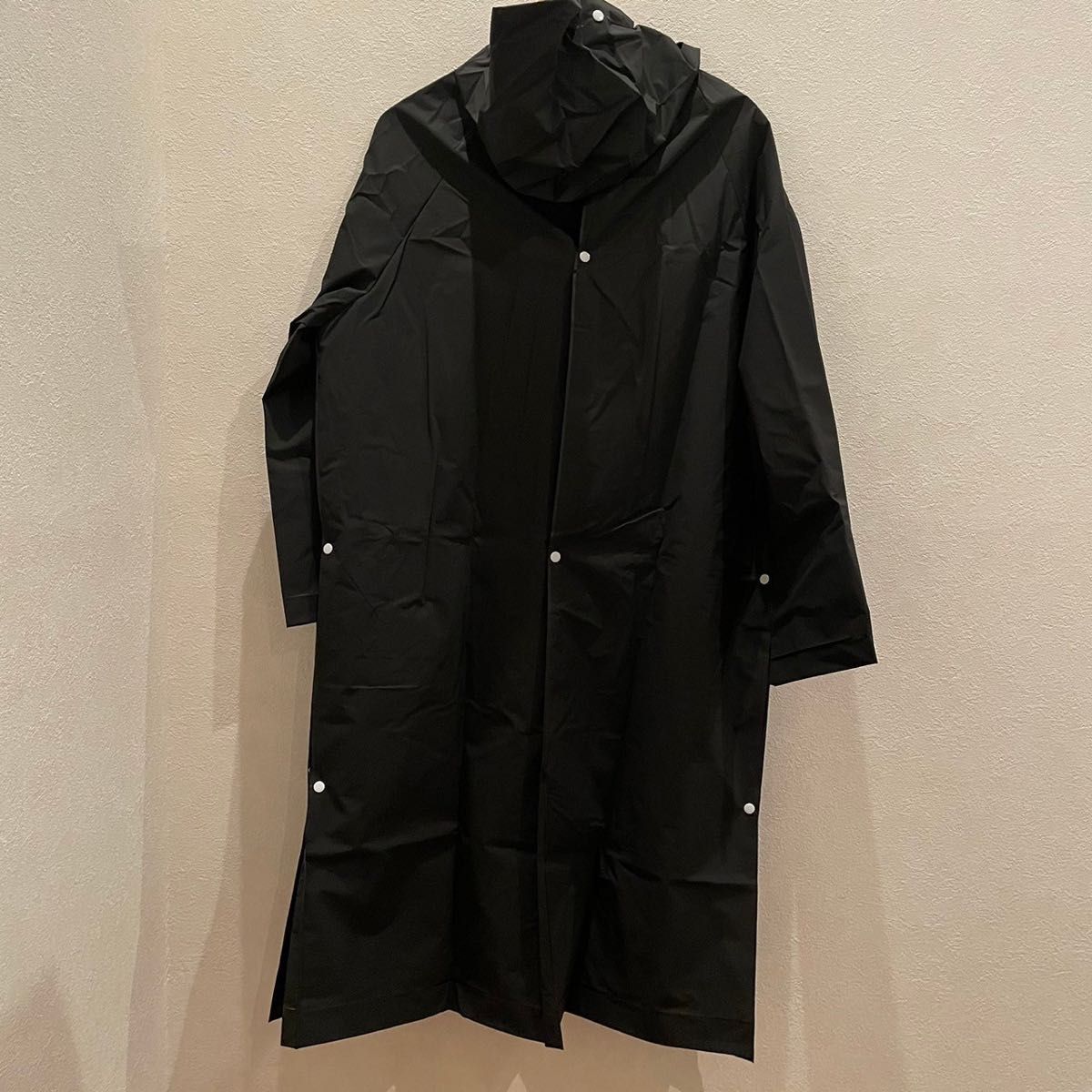 多機能 レインコート ブラック XL 雨合羽 カッパ 透明つば 背中マチ 防水　 雨具 男女兼用 レインポンチョ 超軽量 通学通勤