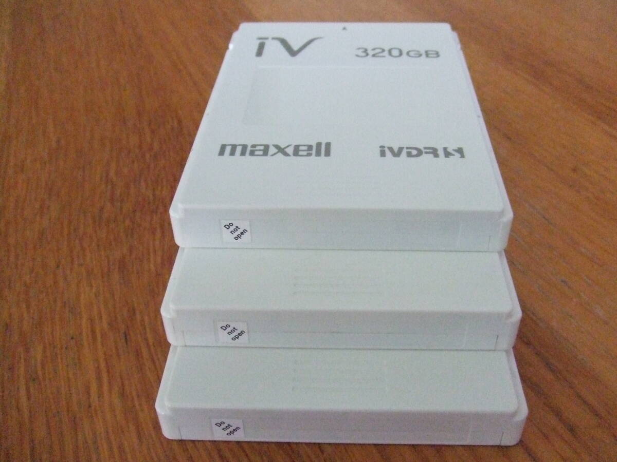 *. кассета жесткий диск iVDR-S б/у товар 3 шт. ( letter pack почтовый сервис свет включая доставку )*.