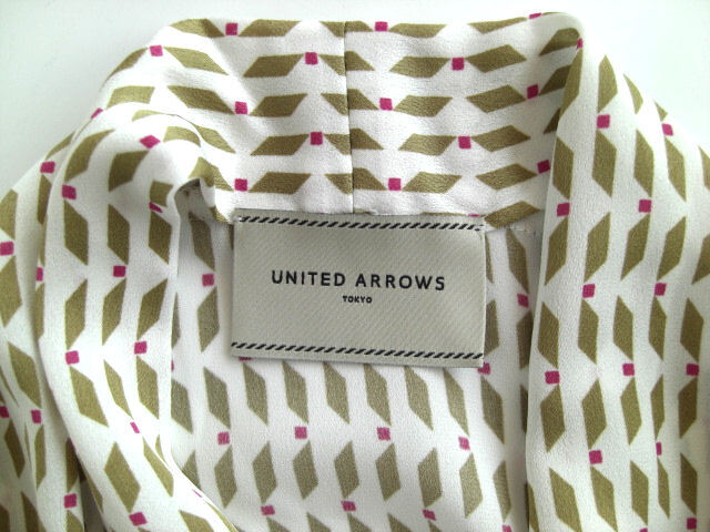 新品ユナイテッドアローズUNITED ARROWSペプラムプルオーバーブラウスの画像6