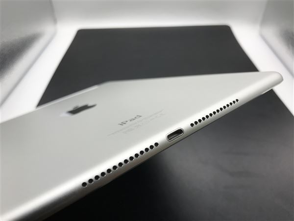 iPadAir 9.7インチ 第2世代[16GB] セルラー docomo シルバー【…_画像8