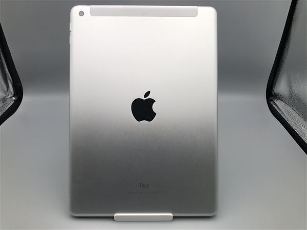 iPad 9.7インチ 第5世代[32GB] セルラー SoftBank シルバー【 …_画像2