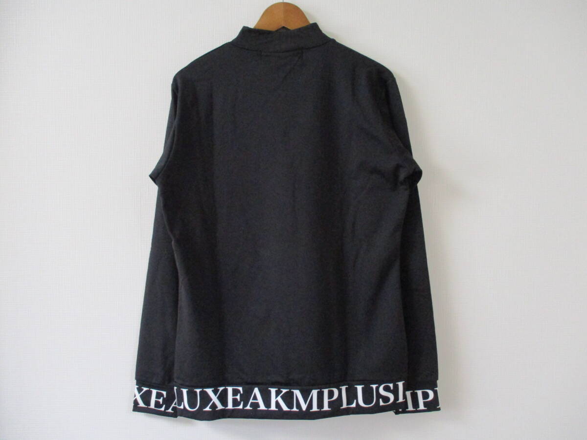 ☆LUXE AKM PLUS/リュクスエイケイエムプラス☆未使用 裾ロゴモックネック長袖Tシャツ サイズ：L ブラック ゴルフ トレーニング ジム _画像3