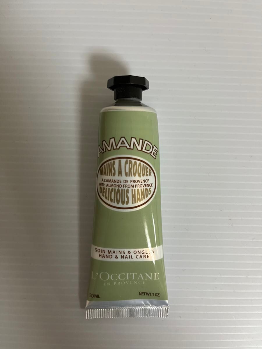 L'OCCITANEハンドクリーム 