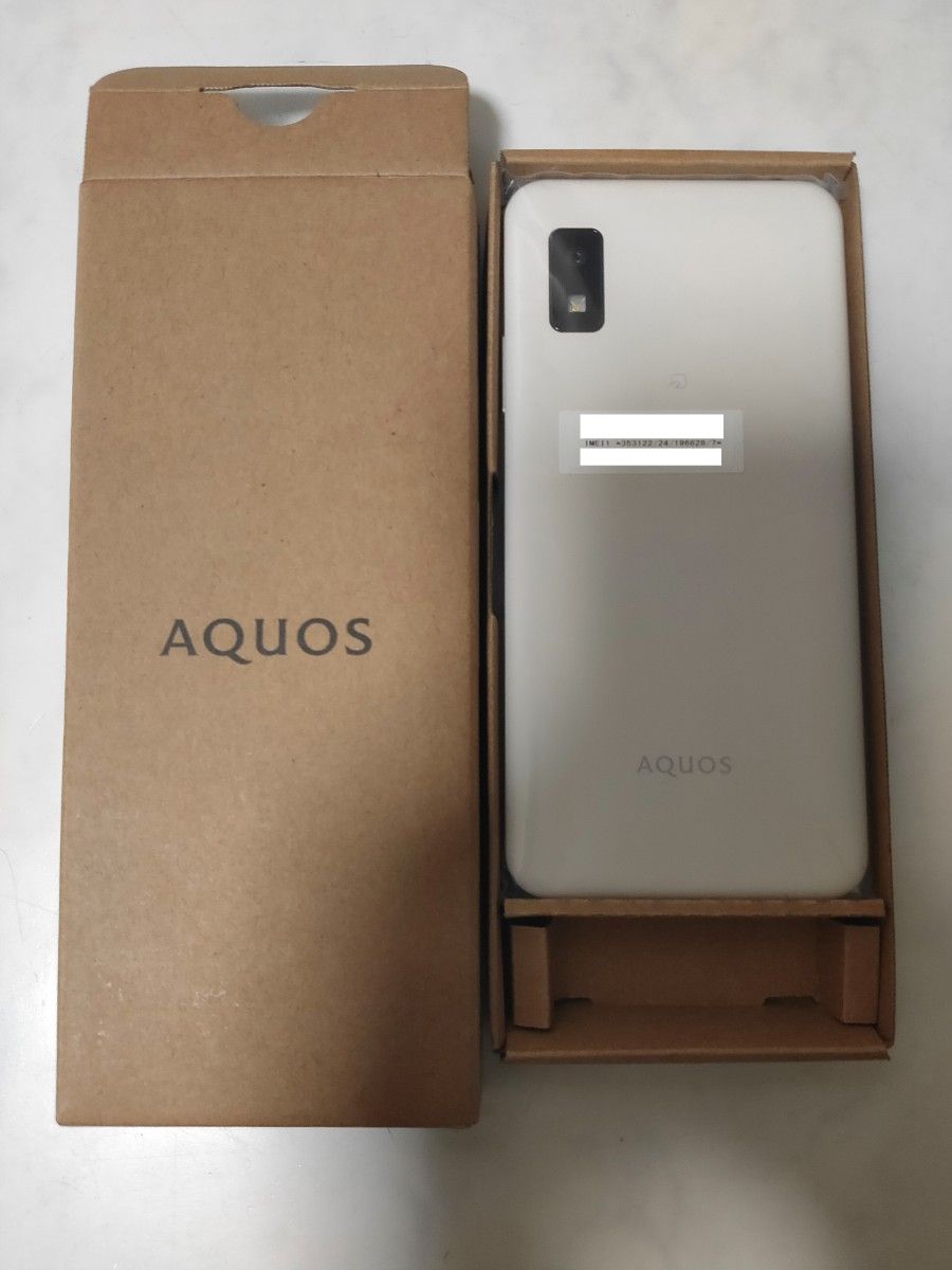 AQUOS wish3 ホワイト 新品未使用 A302SH SIMフリー ワイモバイル SHARP 残価無し 付属品完備