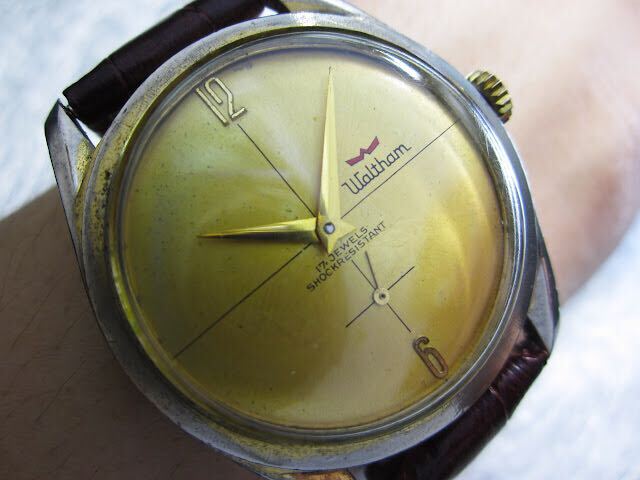 ゴールド文字盤 アンティーク ウォルサム メンズ スモールセコンド 手巻き腕時計 の画像4