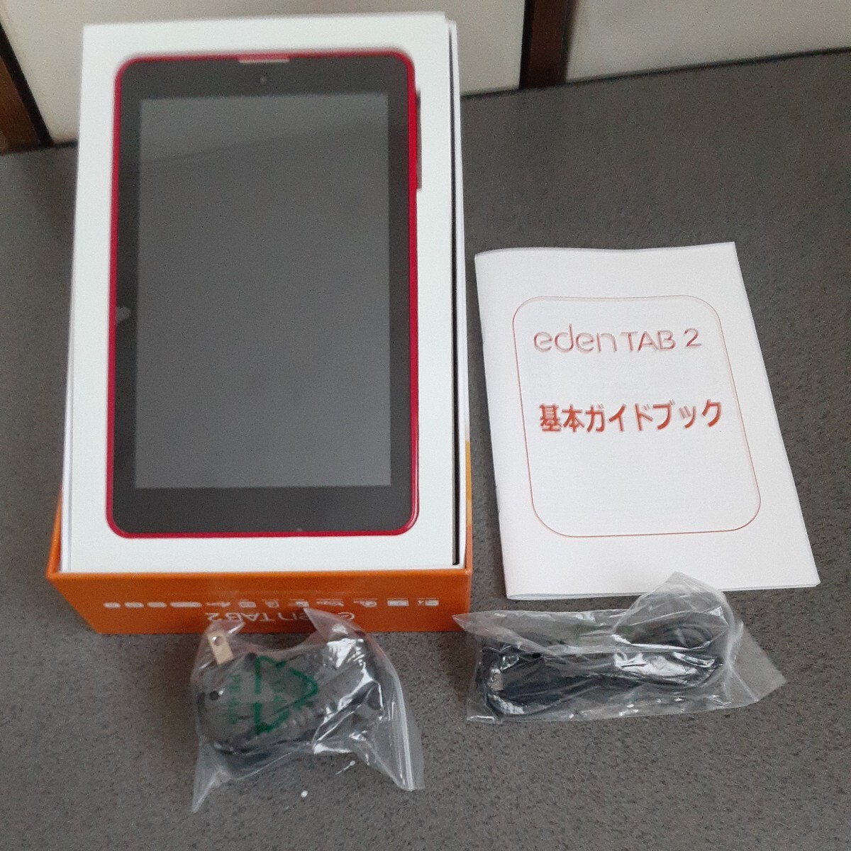 eden TAB2 タブレット　ほぼ未使用です。_画像5