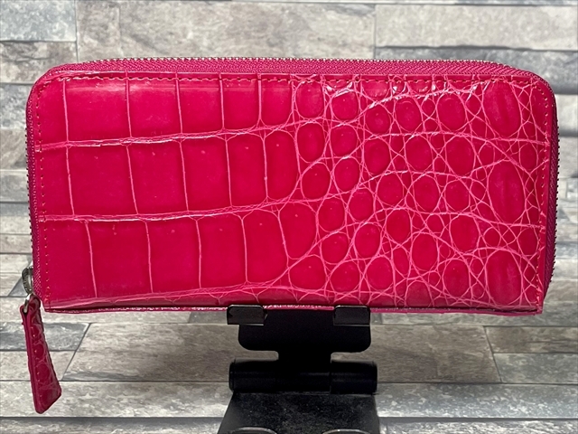  beautiful goods . leather crocodile car i knee round fastener Zippy wallet long wallet red red silver metal fittings glossy exotic leather 