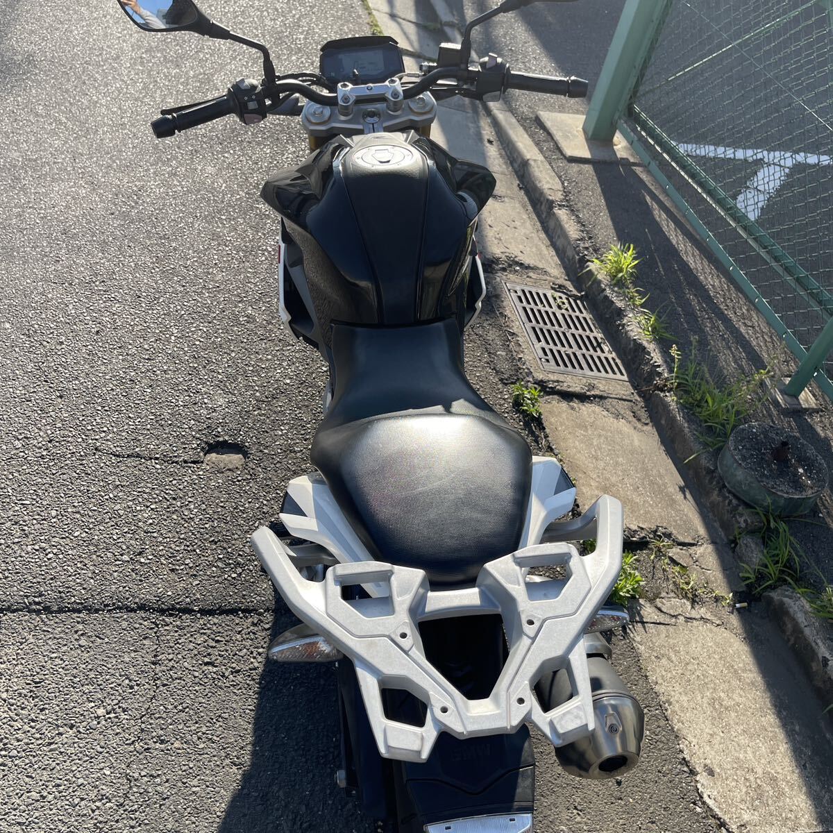 中免 BMW G310R ABS 15688km 車検R6年9月 倒立フォーク 全国配送 売切 検)GS KTM デューク CB250R R nineT GB350S 400X NX400 SR400 MT-25 _画像9