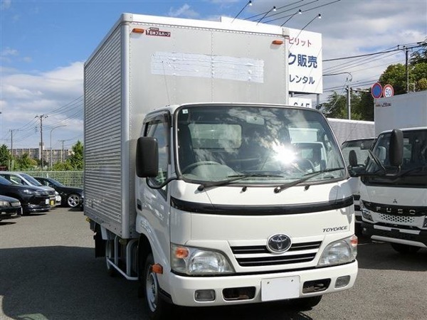 トヨエース 積載0.8t アルミバンショート AT車 ベンチシート カロッツェリアナビ_画像3