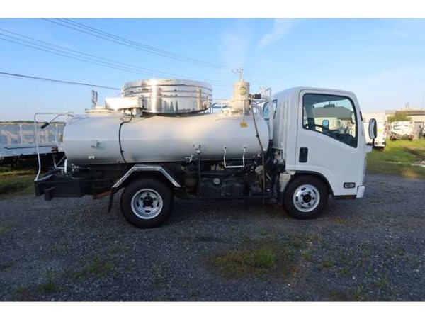 エルフ バキューム車　積載3000Kg モリタ製　3000L_下にある[写真を見る]で全写真を見れます