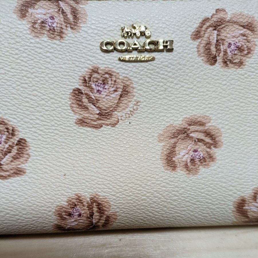 ★美品★COACH花柄長財布★★最終お値下げ不可★オフホワイト★★即購入OK