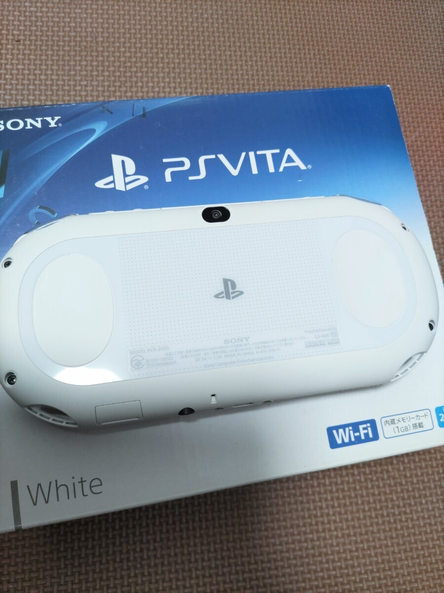 美品 SONY PlayStation Vita ホワイト PCH-2000 ZA12 PSVITA Wi-Fi プレイステーションヴィータ PSvita White プレステ ヴィータ PS Vita _画像5